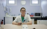 La pédiatre Christelle Pierrot à l'unité d'accueil pour enfants en Danger (Uaped) installée dans le centre hospitalier sud francilien (CHSF) à Corbeil-Essonnes, près de Paris, le 30 juin 2026