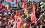 Des militants CGT manifestent le 27 mai 2016 à Marignane