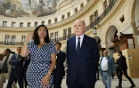 Anne Hidalgo et François Pinault à la Bourse du commerce lors de la présentation du projet de l'architecte japonais Tadao Ando pour le site, le 26 juin 2017