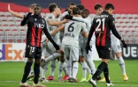 La joie des joueurs du Bayer Leverkusen après leur 2e but marqué contre Nice, lors de leur match de Ligue Europa, le 3 décembre 2020 au stade de l'Allianz Riviera