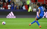 La capitaine et défenseure de l'équipe de France Wendie Renard voit son penalty détourné par la gardienne belge, lors de leur match de l'Euro, le 14 juillet 2022 au New York Stadium à Rotherham (Angleterre)