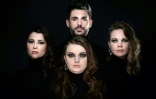 Le groupe français Alvan & Ahez à Paris, le 8 mars 2022