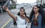 Tsadeye Werash (G) et Tiras Gebregziabher (D) lors des festivités d'Ashenda, symbole de l'indépendance et de l'émancipation des femmes et des filles le 22 août 2026 à Addis Abeba
