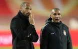 L'entraîneur de Monaco, Thierry Henry, et son assistant Franck Passi avant le match de Ligue 1 face à Guingamp, au stade Louis II, le 22 décembre 2018
