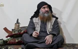 Le chef du groupe Etat islamique (EI), Abou Bakr al-Baghdadi, dans une vidéo publiée par le media Al Furqan le 29 avril 2019, et tué lors d'un assaut américain en octobre 2019