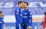 Les joueurs de Leicester Jamie Vardy (g) et James Maddison lors du match contre Manchester United, le 26 décembre 2020 à Leicester