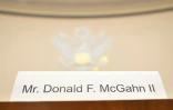Le nom de Don McGhan installé pour son audition au Congrès, où il ne s'est pas présenté, le 21 mai 2019 à Washington