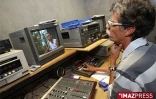 François Perraut dans les locaux d'antenne réunion