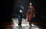 Des kimonos du designer japonais Jotaro Saito, lors d'un défilé le 21 mars 2018 à la Tokyo Fashion Week