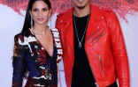 Le gardien du PSG Alphonse Areola (à droite) pose avec son épouse Marion lors de la soirée anniversaire de Neymar, le 4 février 2019 à Paris