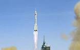 Décollage d'une fusée Longue-Marche 2F avec à son bord trois astronautes chinois, le 5 juin 2022 au centre de lancement de Jiuquan, dans le nord-ouest de la Chine
