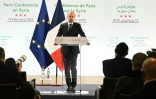 Le ministre français des Affaires étrangères Jean-Noël Barrot lors d'une conférence de presse, à la suite de la Conférence internationale sur la Syrie, le 13 février 2025 à Paris