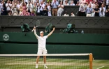 Jannik Sinner au moment de sa victoire finale à Wimbledon face à Carlos Alcaraz, le 13 juillet 2025 à Londres