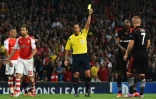 Le Portugais Pedro Proenca, président de la Ligue alors abitre, officie pour le match de Ligue des champions Arsenal-Besiktas le 27 août 2014 à l'Emirates Stadium à Londres