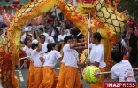 Mercredi 12 août 2009

Débuts des festivités de Guan Di