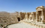 Une vue générale de la cité antique de Palmyre en Syrie, après sa reprise par les forces armées syriennes, appuyées par l'armée russe, au groupe jihadiste État islamique, le 27 mars 2016