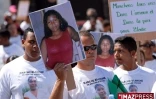 Samedi 22 août 2009 

Marche blanche à Saint-Pierre en mémoire d'Élodie Boudia, 19 ans, assassinée par son ex-compagnon le jeudi 30 juillet à la Petite Île