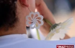 Samedi 22 août 2009 

Marche blanche à Saint-Pierre en mémoire d'Élodie Boudia, 19 ans, assassinée par son ex-compagnon le jeudi 30 juillet à la Petite Île