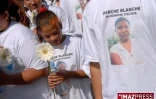 Samedi 22 août 2009 

Marche blanche à Saint-Pierre en mémoire d'Élodie Boudia, 19 ans, assassinée par son ex-compagnon le jeudi 30 juillet à la Petite Île