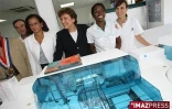 Samedi 29 aout 2009 

Roselyne Bachelot  ministre de la Sante et Marie-Luce Penchard, Secretaire d'Etat a l'Outremer en visite à l'Etang-Salé