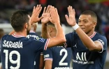 La joie du milieu de terrain espagnol du Paris Saint-Germain Pablo Sarrabia, buteur face à Strasbourg sur une passe de Kylian Mbappé, lors de la 2e journée de L1, le 15 août 2021 au Parc des Princes