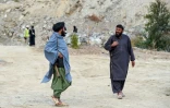 Des talibans assurent la sécurité dans un gisement de néphrite dans la montagne de Goshta, dans l'est de l'Afghanistan, le 18 janvier 2025 
