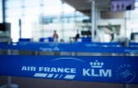 Les logos d'Air France KLM à l'aéroport de Roissy-Charles-de-Gaulle, le 6 août 2018