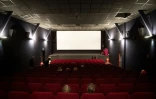 Des spectateurs au cinéma Le Palais de Belle-Ile-en-Mer, le 19 mai 2021