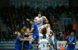 Le 2e ligne montpelliérain Nico Janse Van Rensburg se saisit de la balle contre castres, lors de leur dernière confrontation en Top 14 à Pierre-Fabre, le 5 mars 2022 