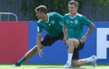 Toni Kroos et Thomas Müller à l'entraînement de l'Allemagne au camp de base de Vatutinki, le 25 juin 2018