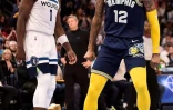 Ja Morant des Memphis Grizzlies au cours du match des plays-offs NBA contre les Minnesota Timberwolves le 19 avril 2022 au FedExForum Ă Memphis