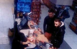 Capture d'écran d'une vidéo de surveillance montrant Mohamed Abrini et Saleh Abdeslam le 13 novembre 2015 dans une station service à Ressons au nord de Paris 