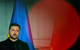 Le président ukrainien Volodymyr Zelensky lors d'une conférence de presse à Berlin, le 28 mai 2025