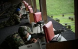Des soldats suisses s'entraînent au tir à la caserne de Chamblon, le 30 avril 2020