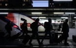 Des voyageurs à la gare de Lyon à Paris, le 20 décembre 2019 lors de la grève contre la réforme des retraites