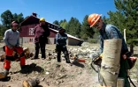 Lors d'un cours sur l'utilisation des tronçonneuses au Colorado Fire camp à Salida, dans l'ouest américain, le 14 mai 2026