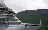 Photo datant du 28 juin 2018 du navire de croisière Viking Sky, victime d'une panne moteur dans des eaux dangereuses au large de la Norvège