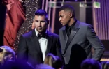Lionel Messi et Kylian Mbappe lors de la cérémonie de remise du Ballon d'Or 2023, trophée récompensant le meilleur joueur de football du monde l'année écoulée, le 30 octobre 2023 au Théâtre du Châtelet à Paris