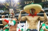 Les supporters mexicains remontés pour soutenir leur équipe lors d'un match du premier tour de la Copa America contre le Venezuela au NRG Stadium de Houston, dans le Texas, le 13 juin 2016