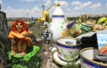 Des matériels d'attractions au parc "Wonderland Eurasia" à l'abandon, le 5 juillet 2021 à Ankara, en Turquie