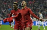 Kingsley Coman (g) et Thiago Alcantara lors du match Bayern-Juventus Ă Munich, le 16 mars 2016