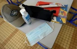 Le port du masque n'est plus obligatoire pour les personnels de l'école maternelle, ni pour les enseignants se tenant à plus d'un mètre des élèves, en élémentaire, collège et lycée
