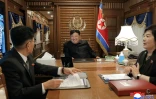 Cette photo, prise le 1er septembre 2025 et diffusée par l'Agence centrale de presse nord-coréenne le 2 septembre 2025, montre le dirigeant nord-coréen Kim Jong-un quittant Pyongyang à bord d'un train spécial pour se rendre en Chine