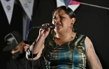 La rappeuse aymara Alwa lors d'un concert à La Paz, en Bolivie, le 22 avril 2022