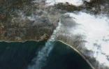 Une photo satellite montre un nuage de fumée au-dessus de Santa Monica, près de Los Angeles, le 7 janvier 2025