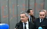 Le ministre de la Justice Gérald Darmanin devant la prison de Toulon-La Farlède, près de Toulon, le 15 avril 2025