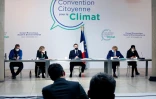 Le président Emmanuel Macron lors d'une rencontre avec les membres de la Convention pour le Climat le 14 décembre 2020 à Paris