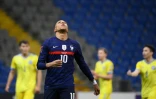 L'attaquant Kylian Mbappé, après son pénalty détourné par le gardien de but du Kazakhstan, lors du match de qualification au Mondial 2022, le 28 mars 2021 à Noursoultan