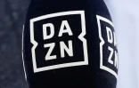 Logo de la plateforme de streaming britannique DAZN, qui a acquis une partie des droits de diffusion de la Ligue 1, en photo le 25 septembre 2021 au stade San Siro de Milan