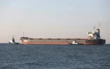 Le Star Helena battant pavillon des Iles Marshall et chargé de quelque 45.000 tonnes de tournesols quitte le port ukrainien de Tchornomorsk sur la mer Noire, le 7 août 2022